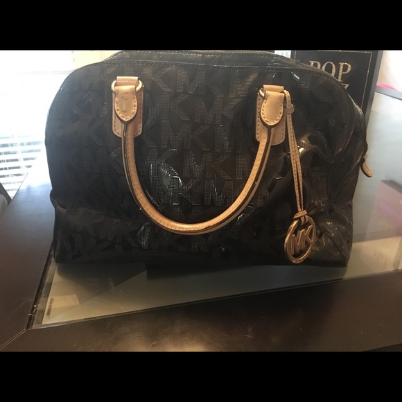 Michael Kors bag - Picture 2 of 5